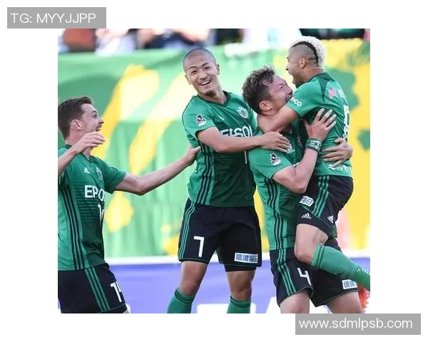 京都队与町田泽维的激烈对决展现了日本足球的魅力与竞争力